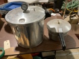 Pair of presto pressure cookers one small one large as is
