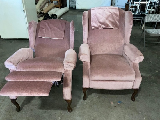 Nice set of two well-built adjustable reclining mauve colored wing back chairs, w/ Cabriolet legs