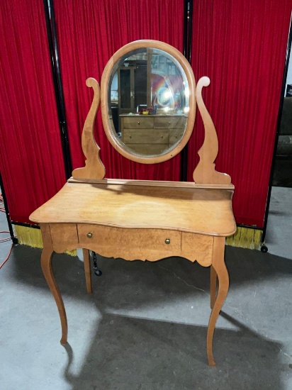 Gorgeous antique Birdseye maple vanity dresser with cabriolet legs, oval and beveled mirror see pics