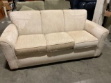 Very pretty light brown/beige Flexsteel living room couch, in very good condition