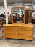 Made in the USA Stanley home furnishings maple bedroom dresser with beveled mirror see pics