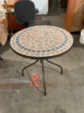 Round tile inlaid patio table 27.5 X 28