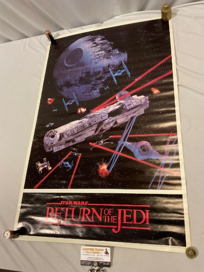 Vintage 1983 STAR WARS Return of the Jedi poster, shows minor wear, approx 22 x 34 in.