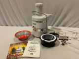Jack La Leanne?s Power Juicer w/ attachments and booklets, tested/working