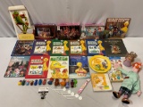 Nice lot of vintage Jim Henson Muppets MUPPET SHOW & SESAME STREET collectibles; books, puzzles,