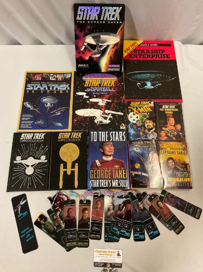 Mixed lot of STAR TREK books & large collection of bookmarks.