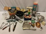 Large lot of vintage kitchen / home items; Sportcraft aluminum cooking kit, Kaiser bake form & more.