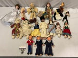 18 pc. lot of vintage / antique dolls, stuffed animal toys, handmade ethic dolls, nice collection,