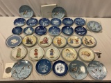 31 pc. lot of vintage Christmas Holiday Year plates; HAVILAND Limoges 1970s plates.