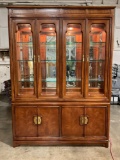 Vintage Thomasville dual lighted Living room display hutch/with mirror back and glass shelves