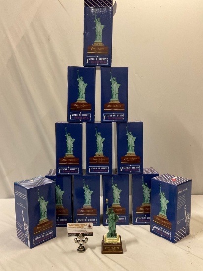 12 pc. lot of STATUE OF LIBERTY NYC 7 inch Sculpted Replica in box.