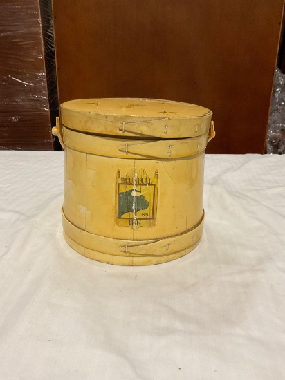 1950s Jerywil wooden hand painted bucket , W/ a liner this is most commonly used as a Ice bucket