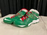 Nike Zoom Lebron Soldier ID (626959-900) Green and Red Basketball sneakers. Sz 11.5