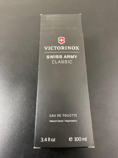 Victorinox Swiss Army Classic Eau De Toilette Spray 3.4 fl oz 100ml