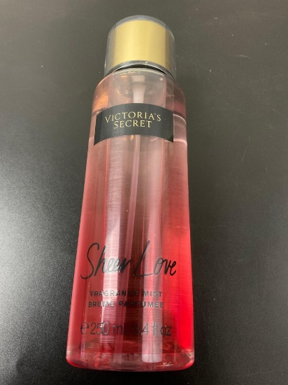Victoria's Secret Sheer Love Fragrance Mist 8.4 fl oz 250ml