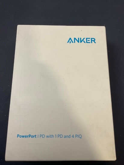 Anker PowerPort PD with 1 PD and 4 PIQ Desktop Charger/USB Charger