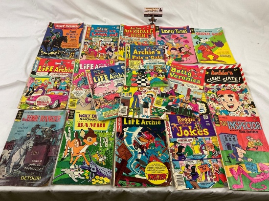 Lot vintage comic books; Gold Key - The Lone Ranger, Archie, Walt Disney Showcase, Pink Panther,