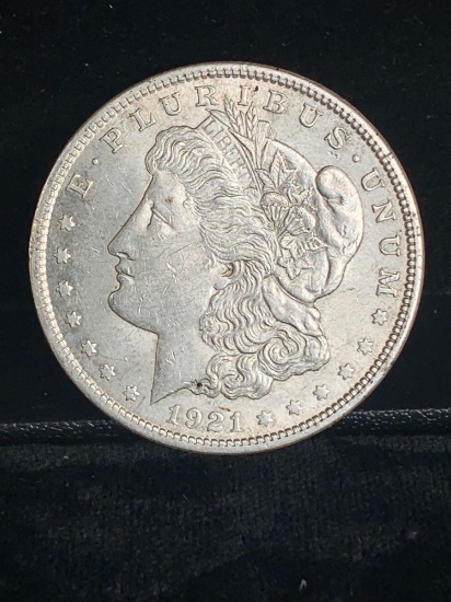 Possible MS quality 1921 silver Morgan dollar see pics