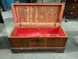 Vintage authentic ROOS Cedar Chest with patented Sealtite Lid