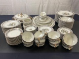 Onondaga Pottery Company China 'Somerset' Pattern Lot of 104