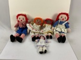 Lot of different vintage Raggedy Ann and Andy