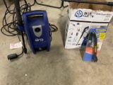 AR BLUE CLEAN 527 ELECTRIC POWER WASHER 1800PSI WITH ORIGINAL BOX AND ATTACHMENTS