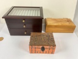 Lot of jewelry boxes, wooden and glass, also a copper covered wooden box.