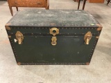 Vintage VACATIONER travel trunk.