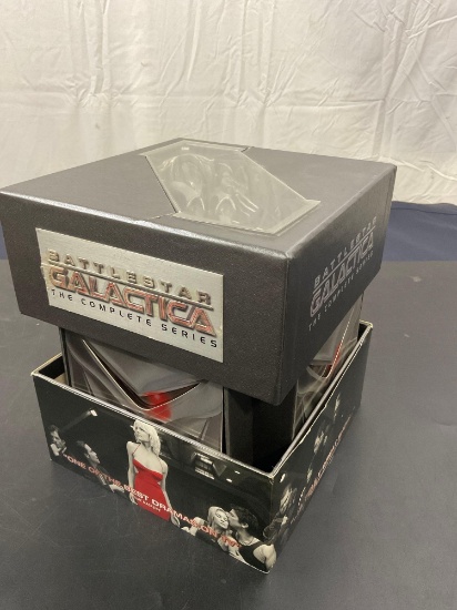 Battlestar Galactica The Complete Series 25 DVD Box Set Cylon Figure