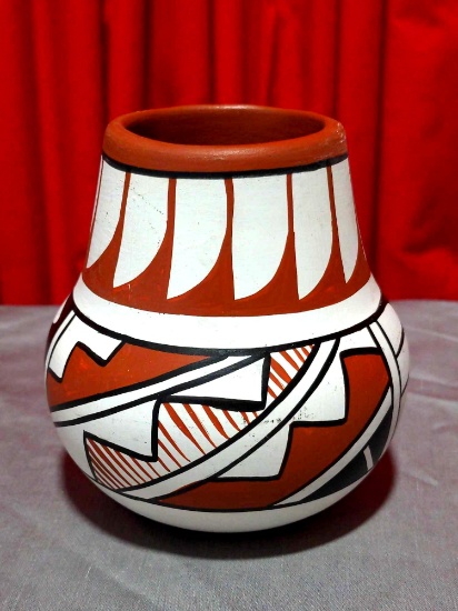 Jemez Pottery Vase Signed E. Tafoya