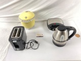 Collection of small kitchen appliances, 4ct