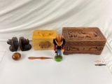 Small collection of vi tage wooden containers, bookends and a nutcracker, 6pcs