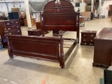 THOMASVILLE bed with four piece bedroom set.