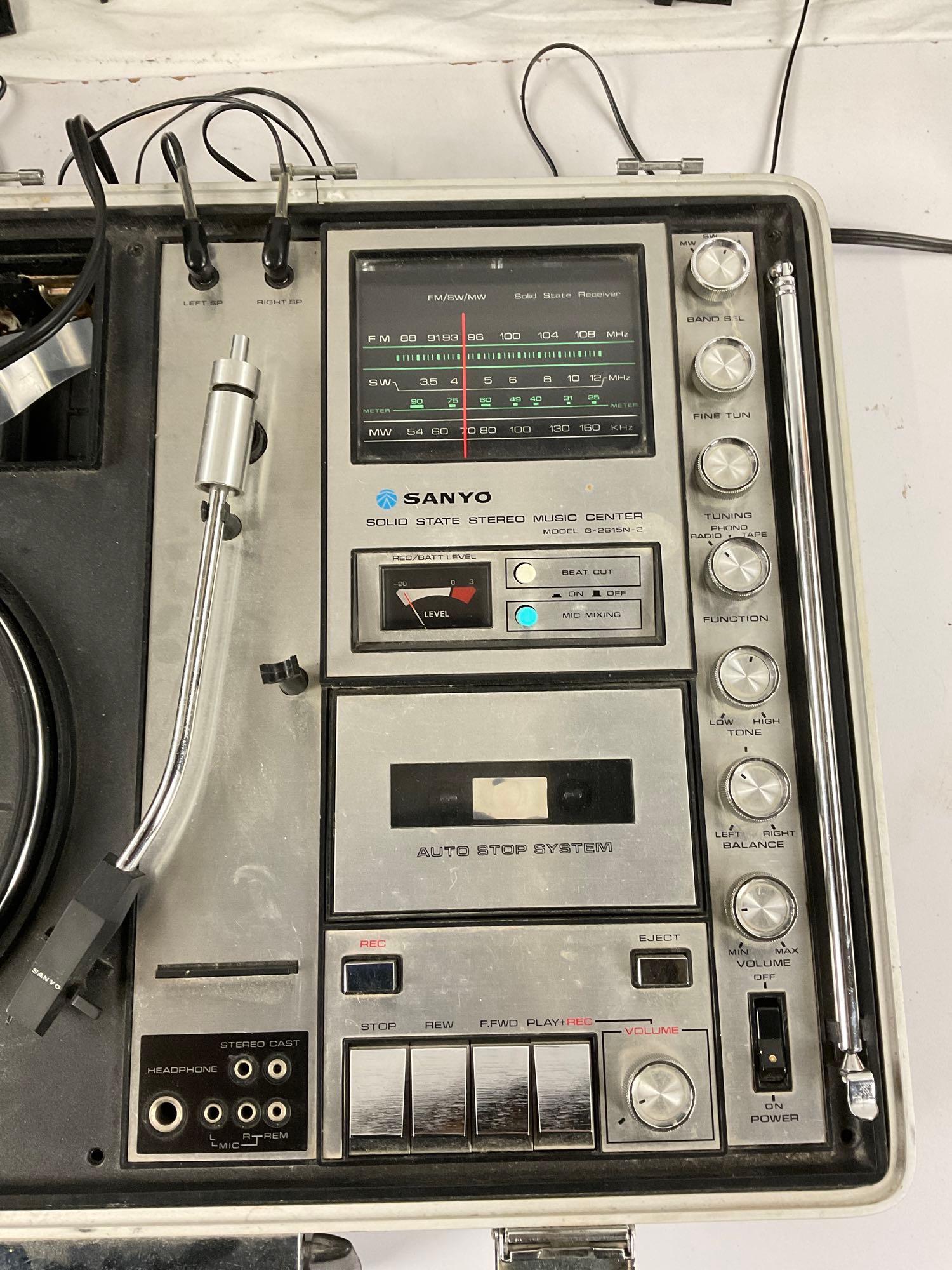 Vintage SANYO G-2615N-2 Solid State Stereo Music | Proxibid