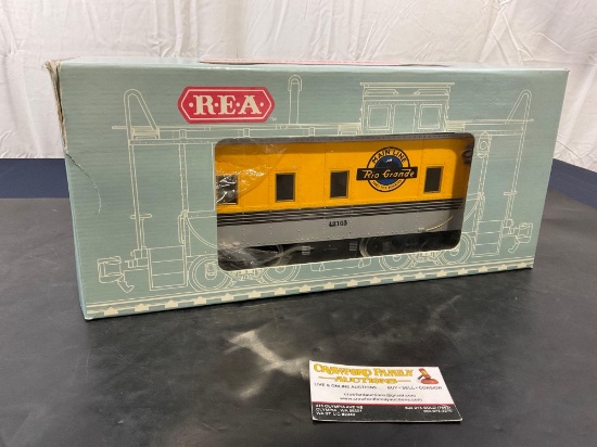 Railway Express Agency - REA 42103 Rio Grande Caboose W/ Metal Wheels, Smoke & Lighting