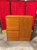 Mid-century inspired 5-drawer one-door dresser