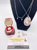 Sterling silver jewelry lot incl. - flower motif set, mother of pearl necklace & peacock pearl