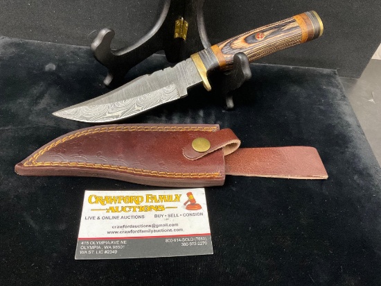 Handmade Damascus steel knife with Gorgeous Tri Tone Wood, with Brass Accented Handle