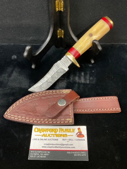 Handmade Damascus steel knife with White Horn & Stacked Wood Handle, with Brass Guard and Pommel