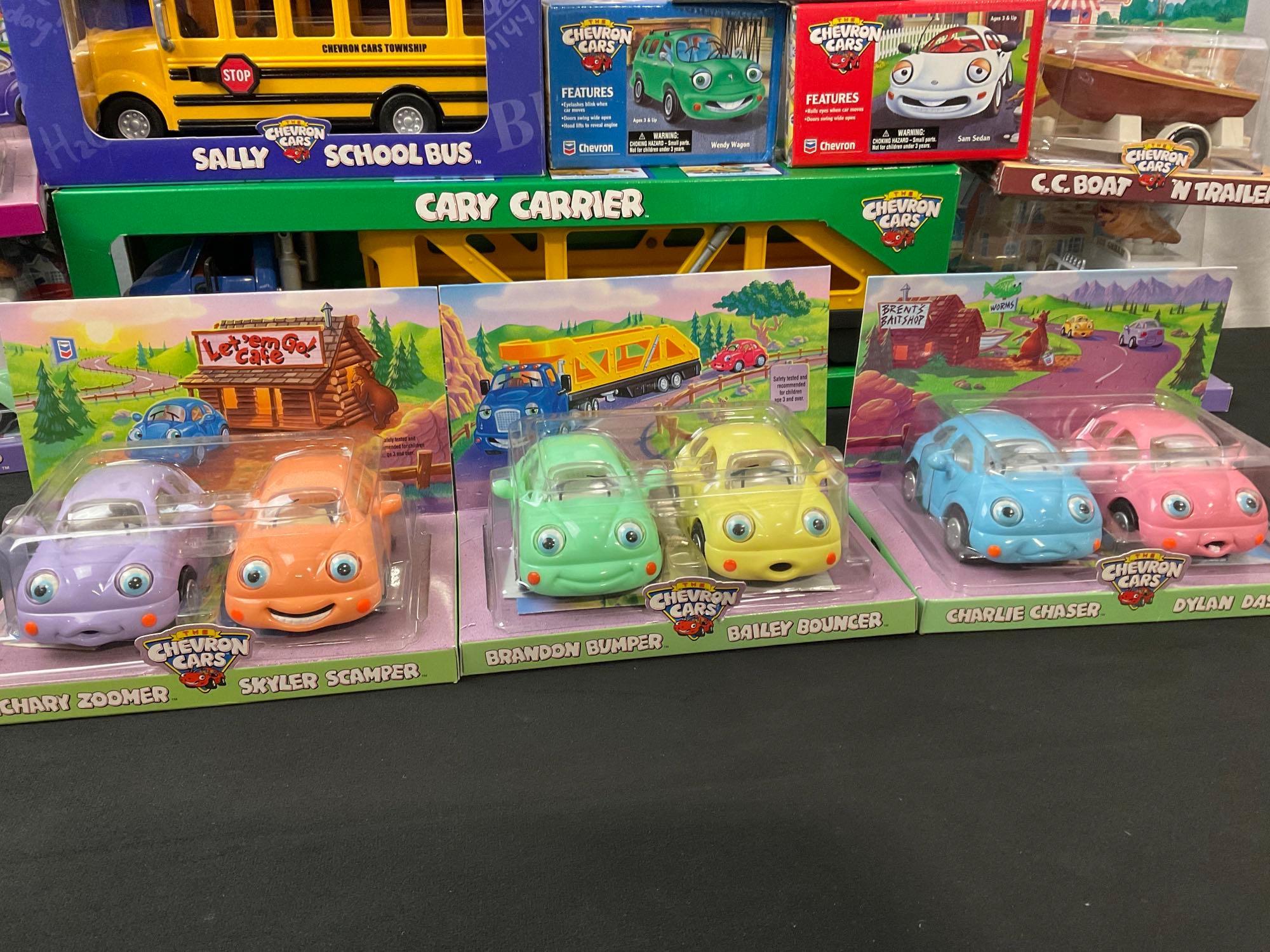 Chevron Cars Brandon Bumper Baily Bouncer Collectible Toy Car Twin Pack