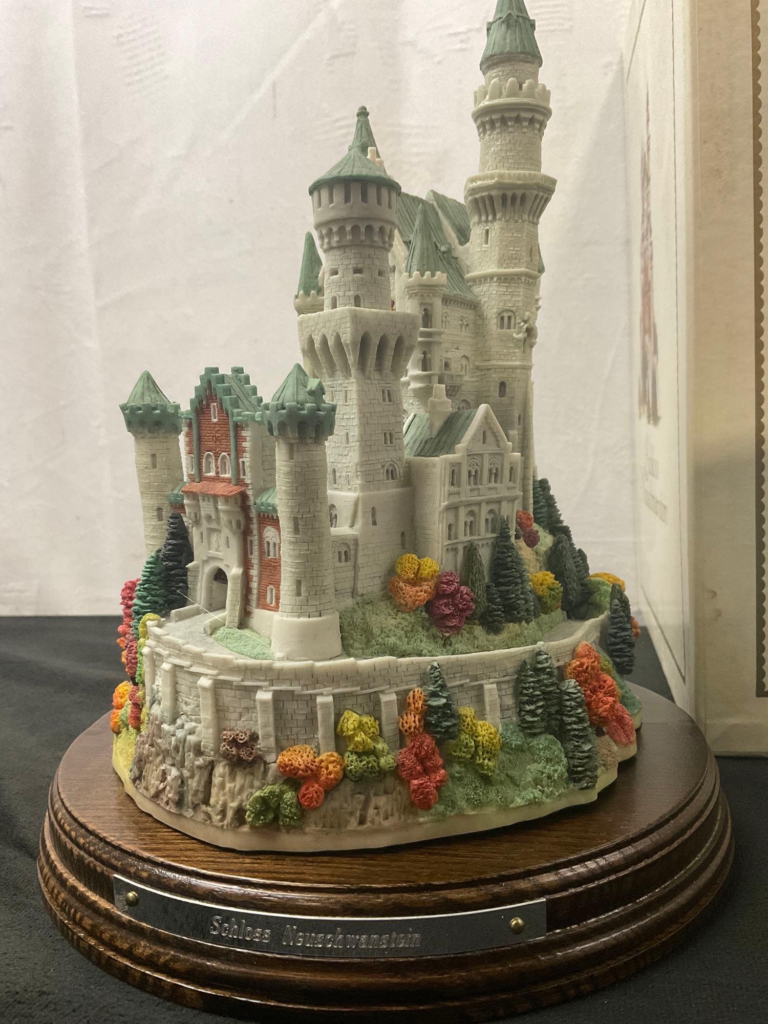 Lilliput Lane Land of Legend Neuschwanstein | Proxibid