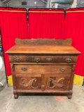 Early 1900's Tiger Oak bar/ server w/ carved leaf motif & all original hardware