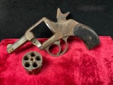 Antique Revolver Harrington & Richardson Young American Bull Dog .32 rimfire