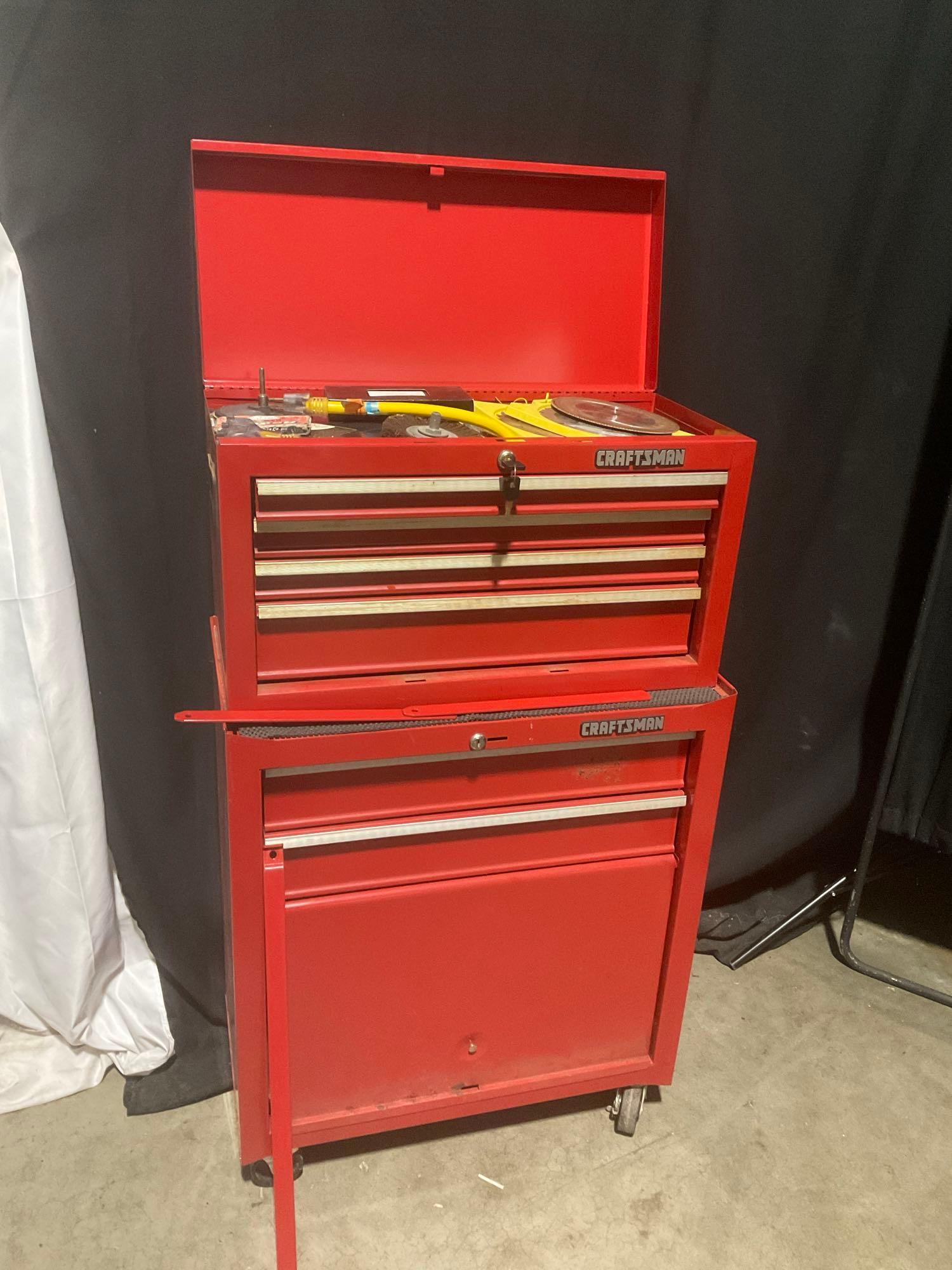 Craftsman 130-Piece Mechanic's Tool Set and 16-in Metal Toolbox, image size:1500x2000