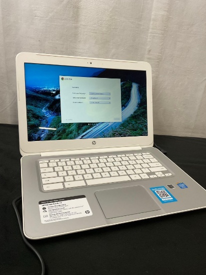 HP Chromebook 14 Laptop model 14-q010nr NIB
