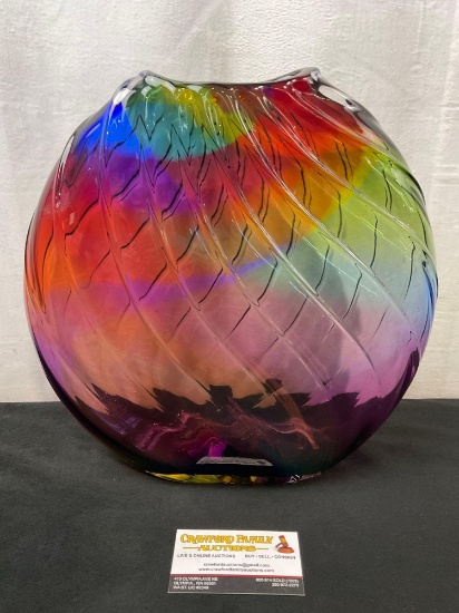 Stunning Dan Bergsma Rainbow Twisted and Ribbed handblown Art Glass Vase, signed on bottom