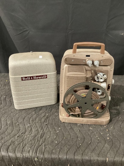 Vintage 1950's Bell & Howell 253 AX 8mm Portable Movie Projector - See pics