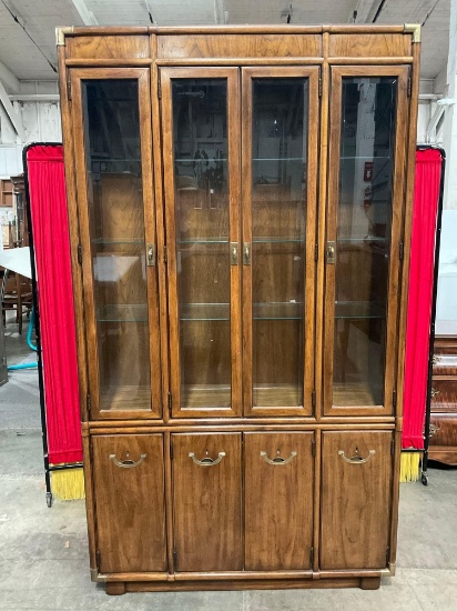 Vintage Drexel Illuminated Wooden Cabinet w/ 3 Glass Shelves & 4 Cupboards. Tested, Works. See pi...
