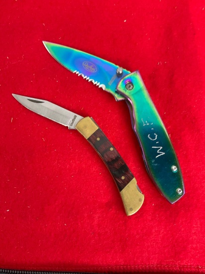 Duo of Sheffield Folding Pocket Knives - Resin & Brass - Chromatic motif