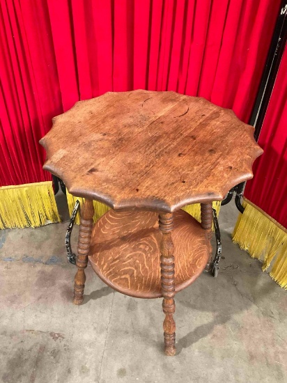Sweet Vintage Tiger Oak Wood 2-Tier Planter Stand Side Table w/ Scalloped Edge. See pics.